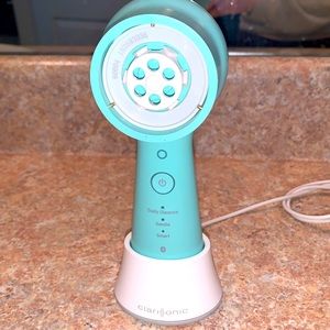 Mia Smart Clarisonic with Charging Base